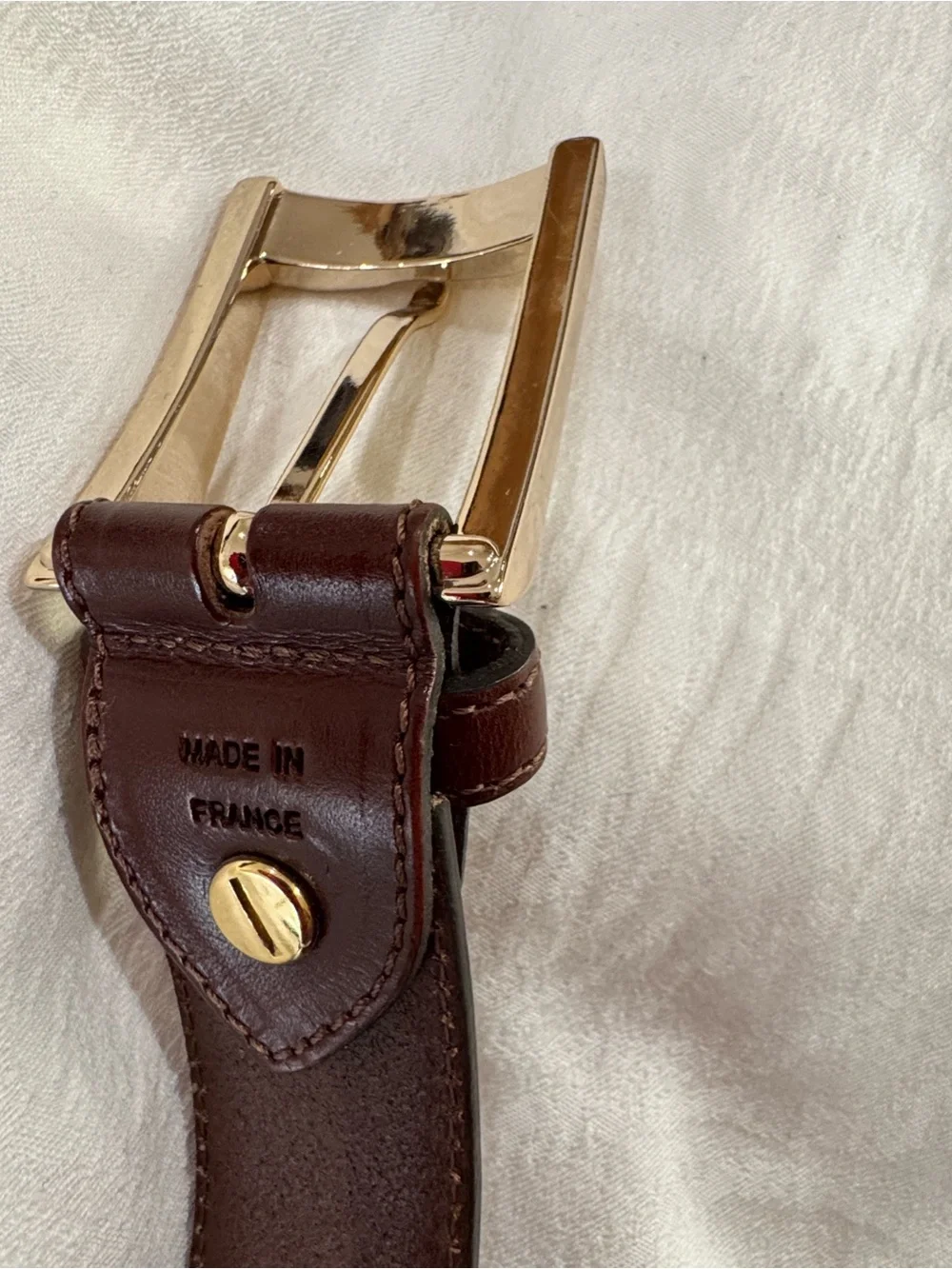 Longchamp Leather Men's Belt with Gold Buckle - Brown Small